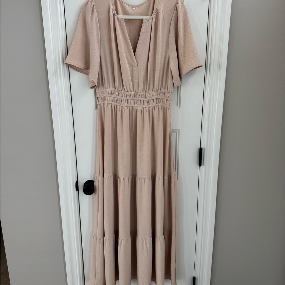 Elegant Beige Maxi Dress